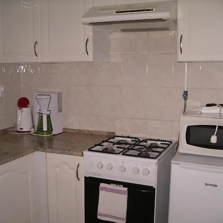 Apartment Centrum 2 Apartmanok Heviz