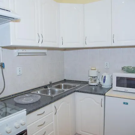Apartment Centrum 2 Apartmanok Heviz