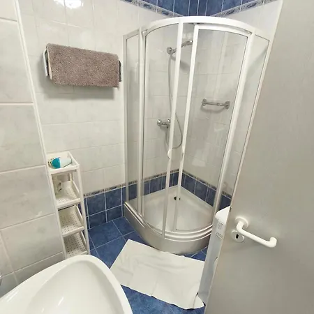 Centrum 2 Apartmanok Апартаменты
