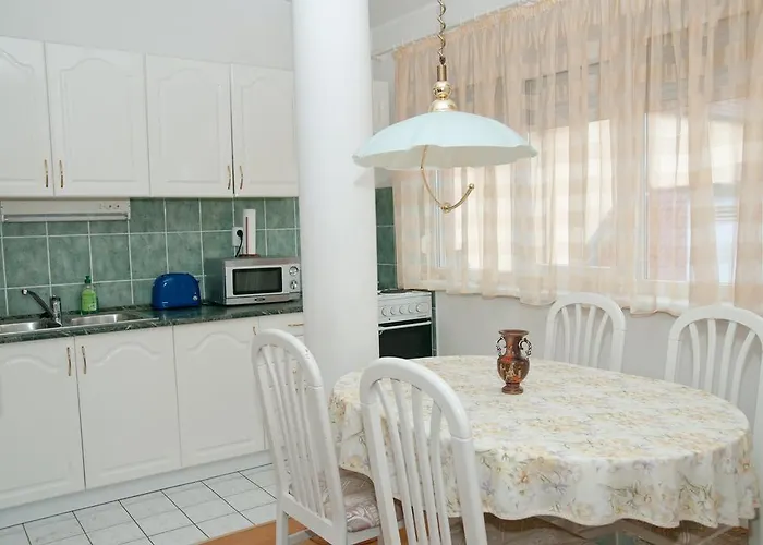 Apartment Centrum 2 Apartmanok *